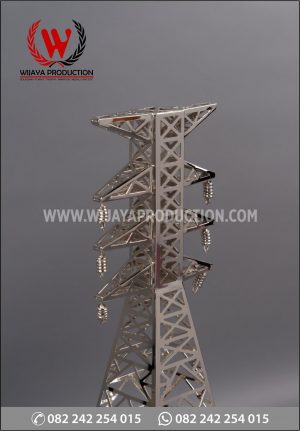 Detail Souvenir Miniatur Tower PLN Unit Induk Pembangunan