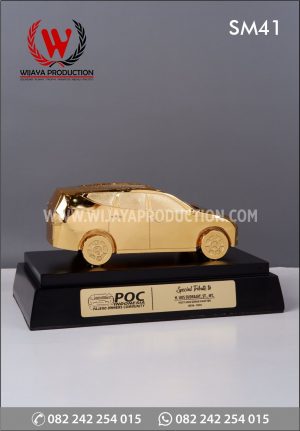 Souvenir Miniatur Mobil Pajero