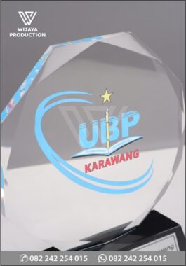 Plakat Akrilik UBP Karawang