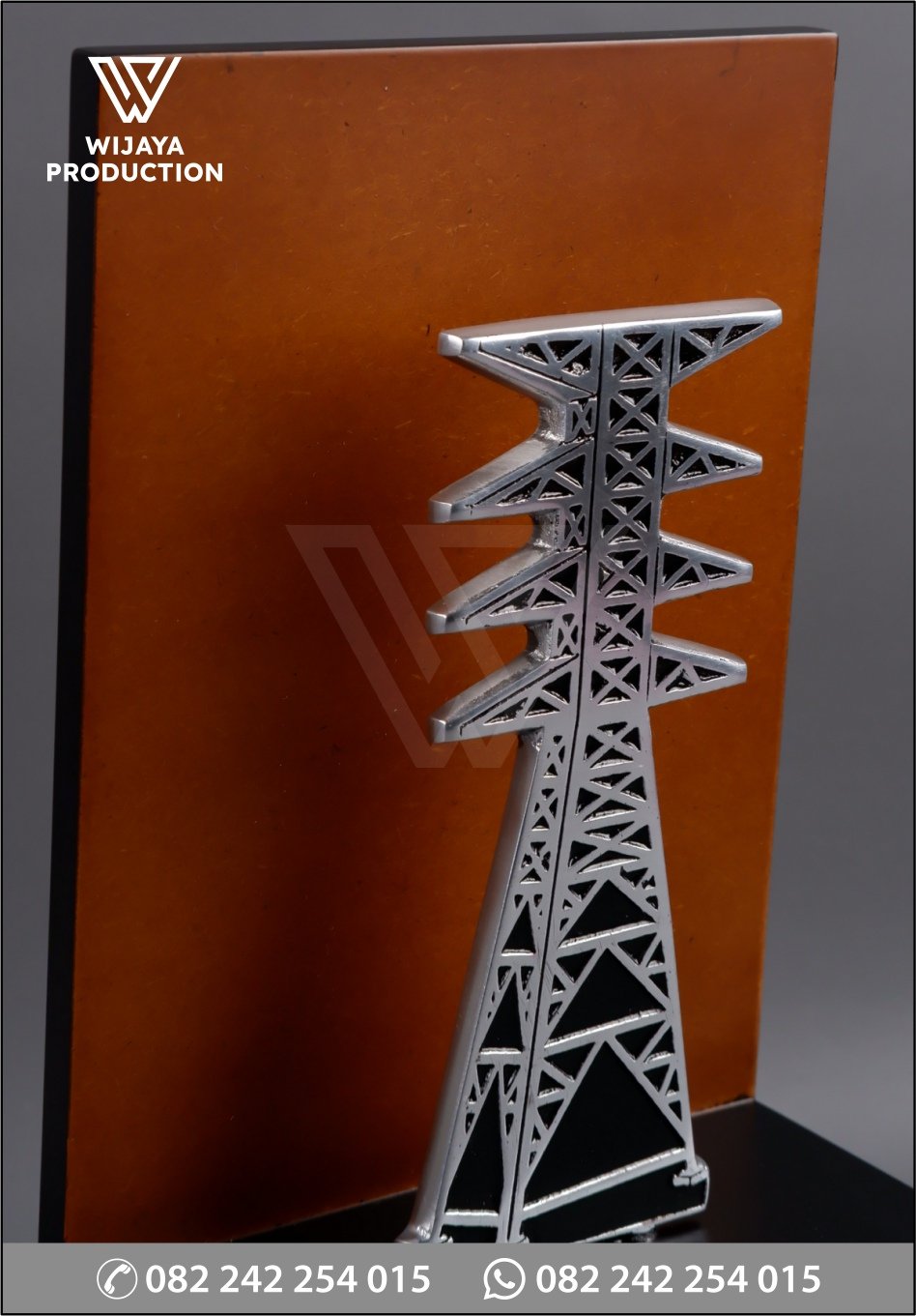 Detail Plakat Logam Tower Induk PLN