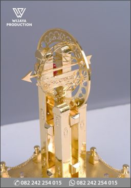 Souvenir Miniatur Tugu...