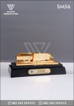 Souvenir Miniatur Univ...