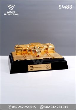 Souvenir Miniatur Ista...