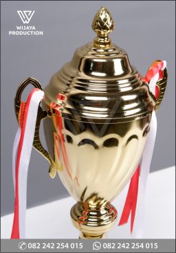 Piala Bergilir Volly B...