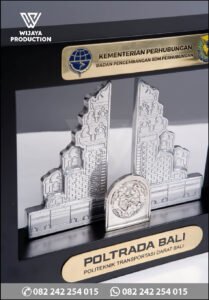 Detail Plakat Logam Poltrada Bali