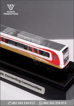 Souvenir Miniatur LRT ...