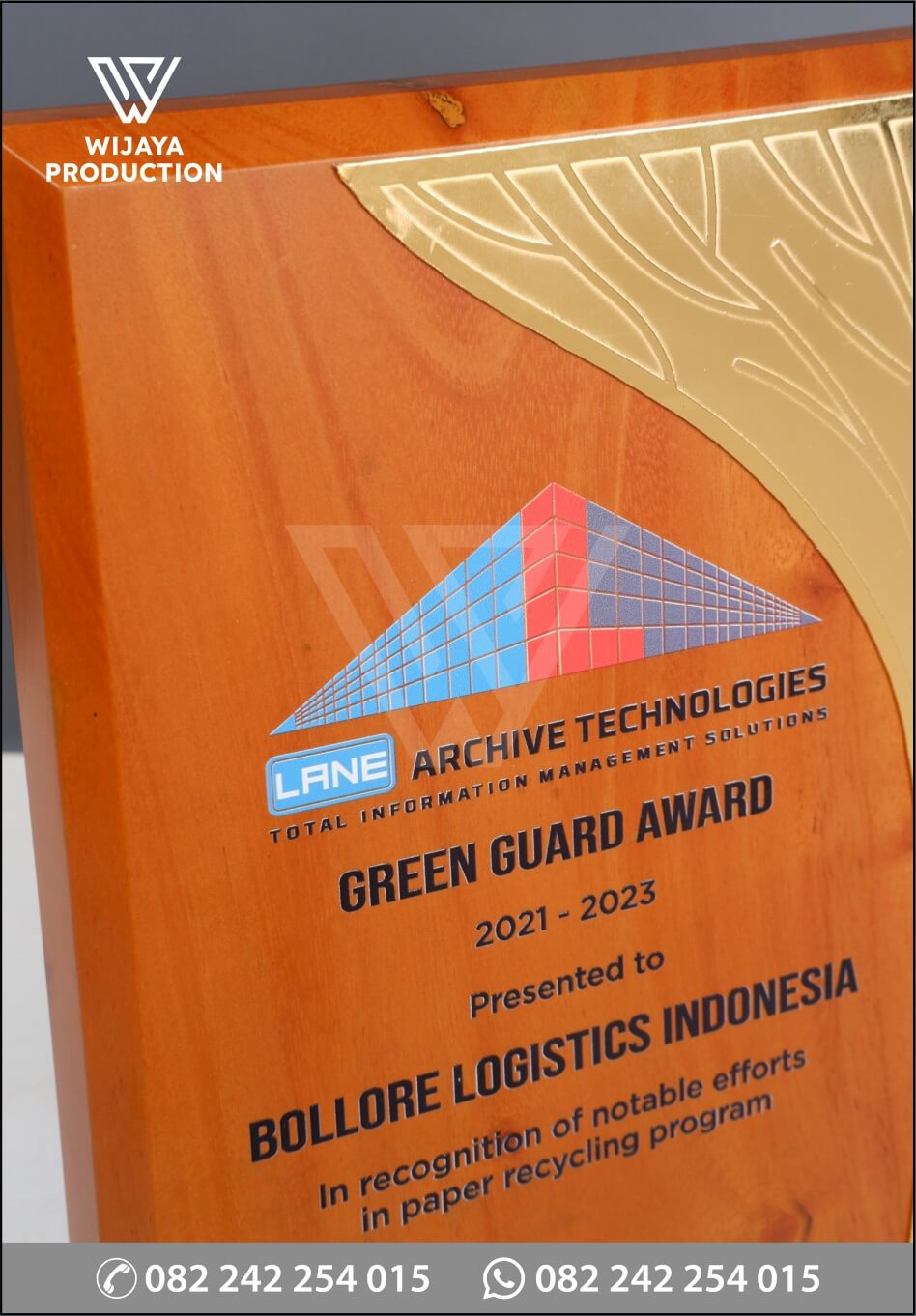 Detail Plakat Kayu Green Guard Award