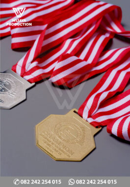 Medali Turnamen Badminton Sidik Sakti Papua