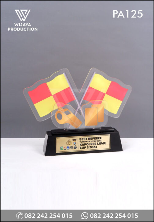 Plakat Akrilik Best Referee Turnamen Sepakbola Kapolres Luwu Cup