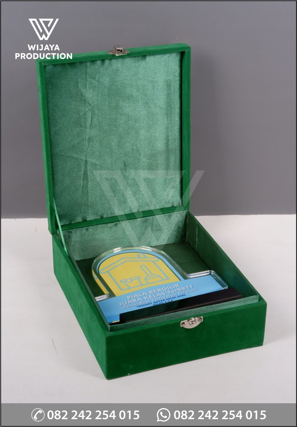 Box Piala Akrilik Bergilir Juara Kelas TerBRTT
