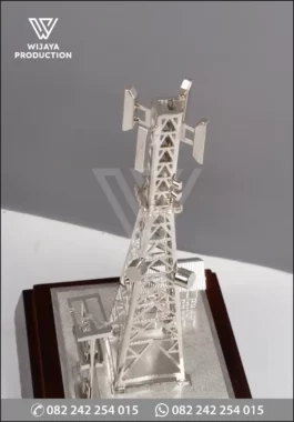 Souvenir Miniatur Tower Telkomsel Enterprise