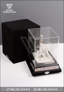 Box Souvenir Miniatur Rig Onshore PT Bina Mitra Artha