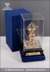 Box Souvenir Miniatur Tugu Khatulistiwa Pangdam XII/Tanjungpura