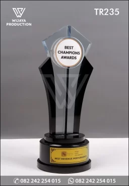 Piala Akrilik SHM Best Champions Awards