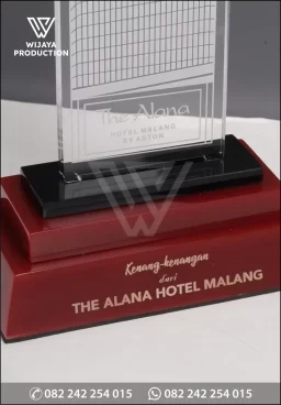 Plakat Akrilik Kenang Kenangan The Alana Hotel Malang