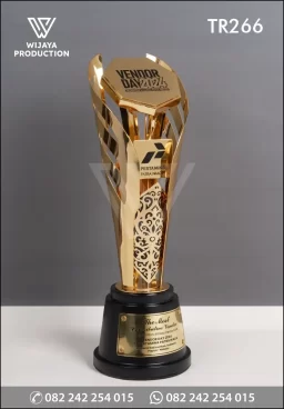 Piala The Most Contributive Vendor Pertamina Patra Niaga