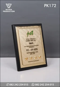 Plakat Kayu Logam Grading Audit