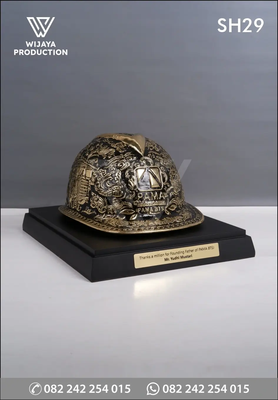 Souvenir Helm Ukir Pama BTSJ