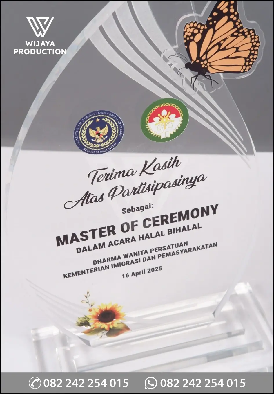 Detail Plakat Akrilik Master of Ceremony