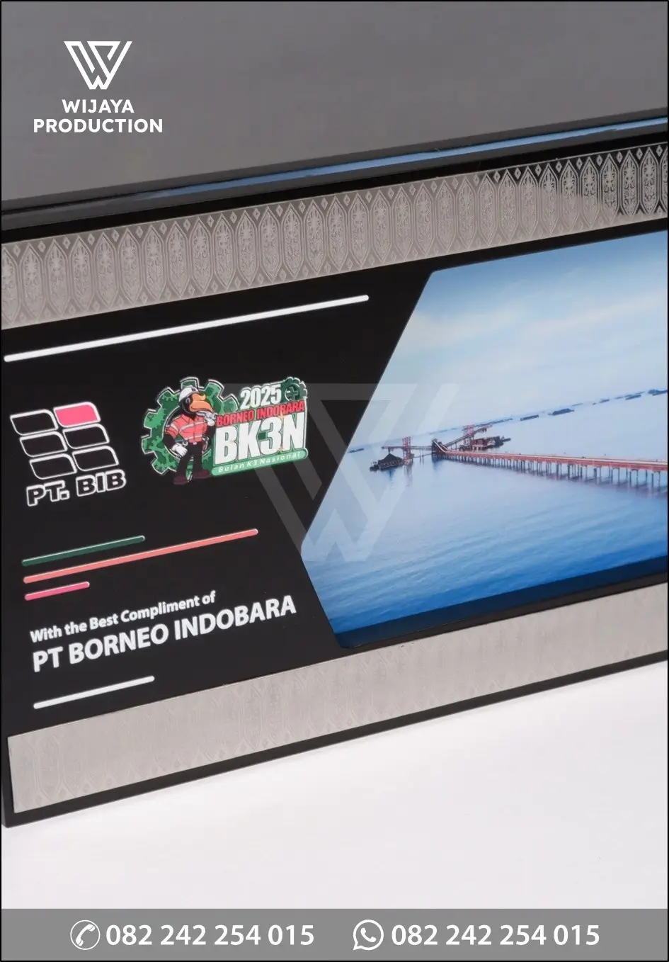 Detail Plakat Kayu Akrilik PT Borneo Indobara