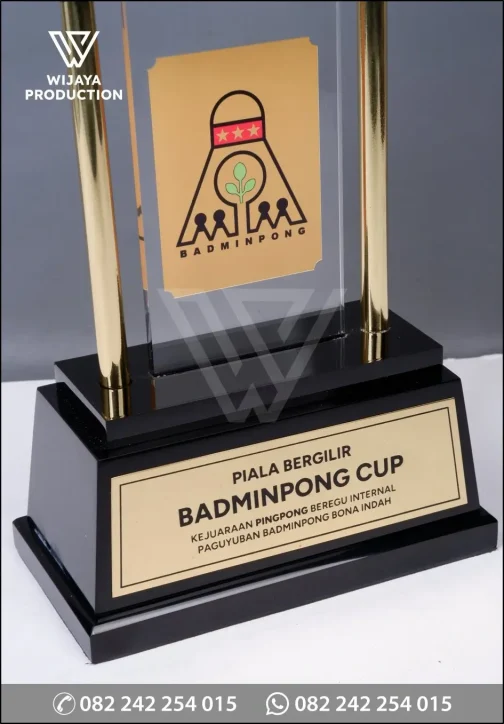 Detail Piala Bergilir Badminpong Cup