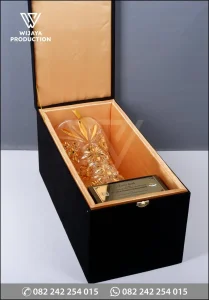 Box Piala Kaca Bhayangkari