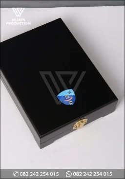Plakat Kayu Box Sathar 23