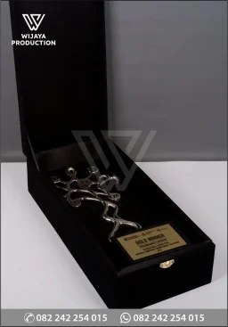 Piala Gold Winner Inte...