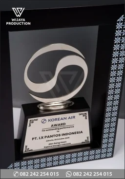 Plakat Logam Korean Air Award