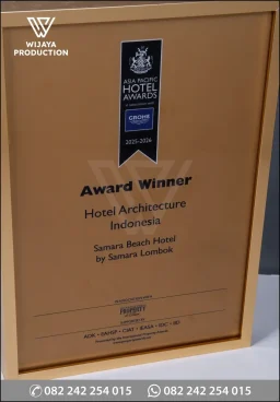 Plakat Logam Asia Pacific Hotel Awards