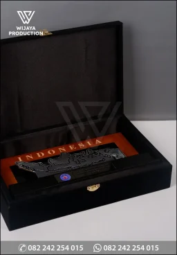 Plakat Logam Siluet Peta Indonesia