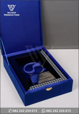 Plakat Logam Korean Air Award