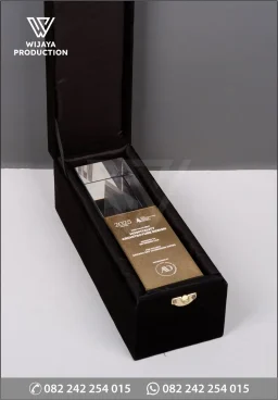 Plakat Kristal Asia Ar...