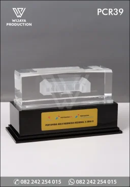 Plakat Kristal Pertamina Hulu Indonesia Regional 3 Zona 9