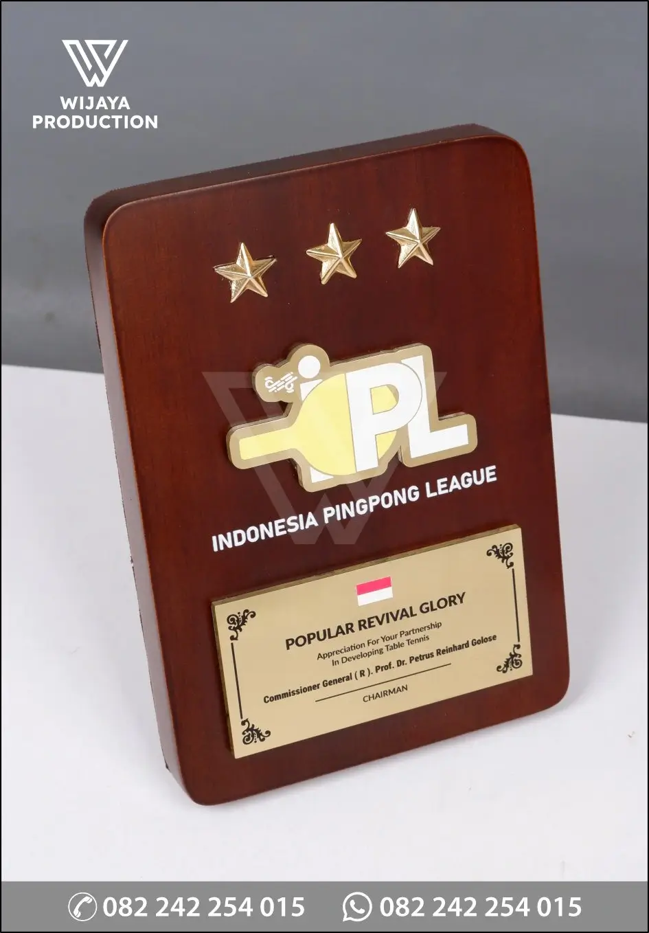 Detail Plakat Kayu IPL Popular Revival Glory