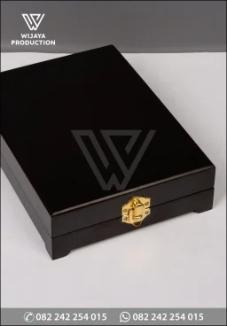 Plakat Kayu Box Indone...