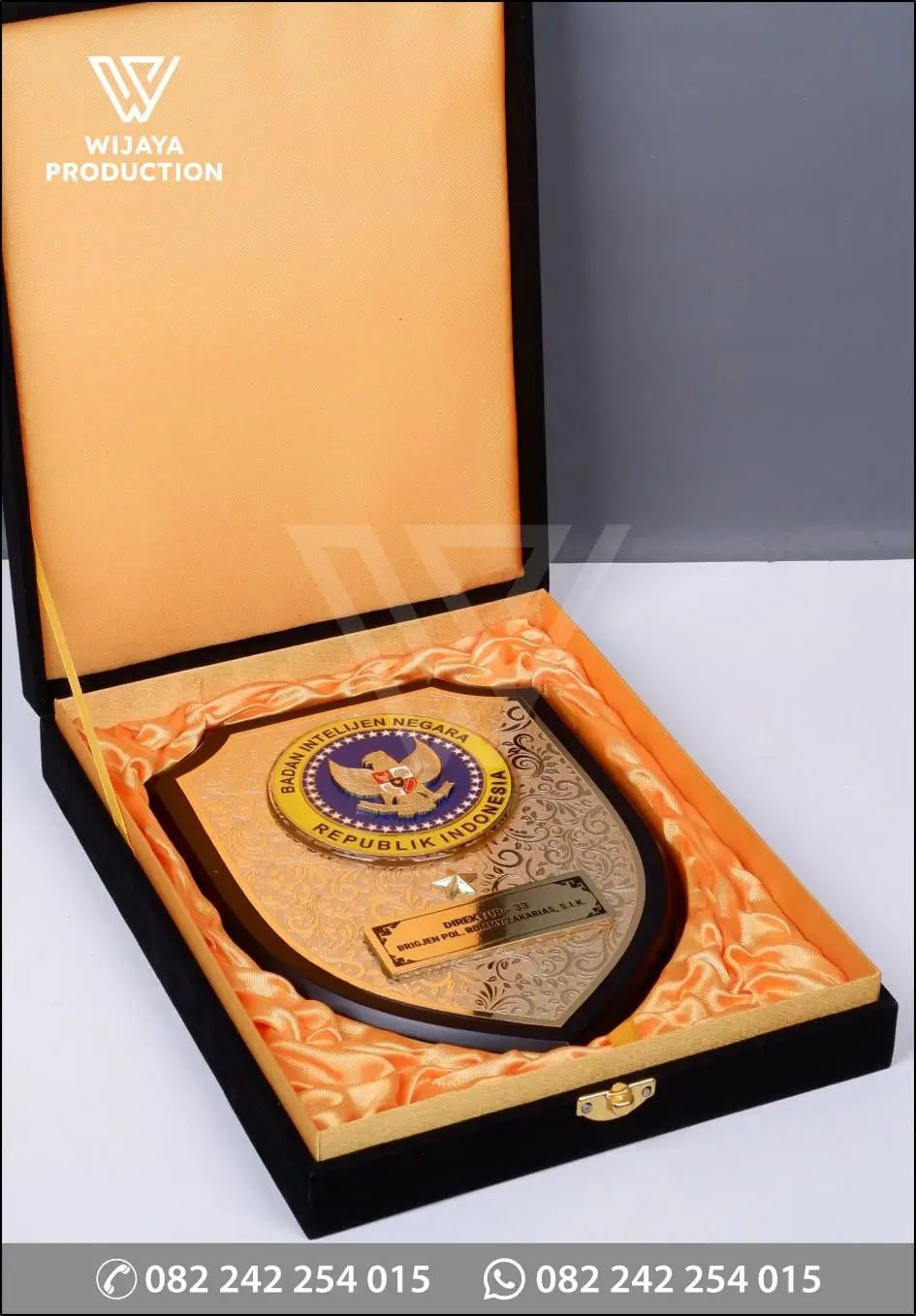 Box Plakat Kayu Perisai BIN