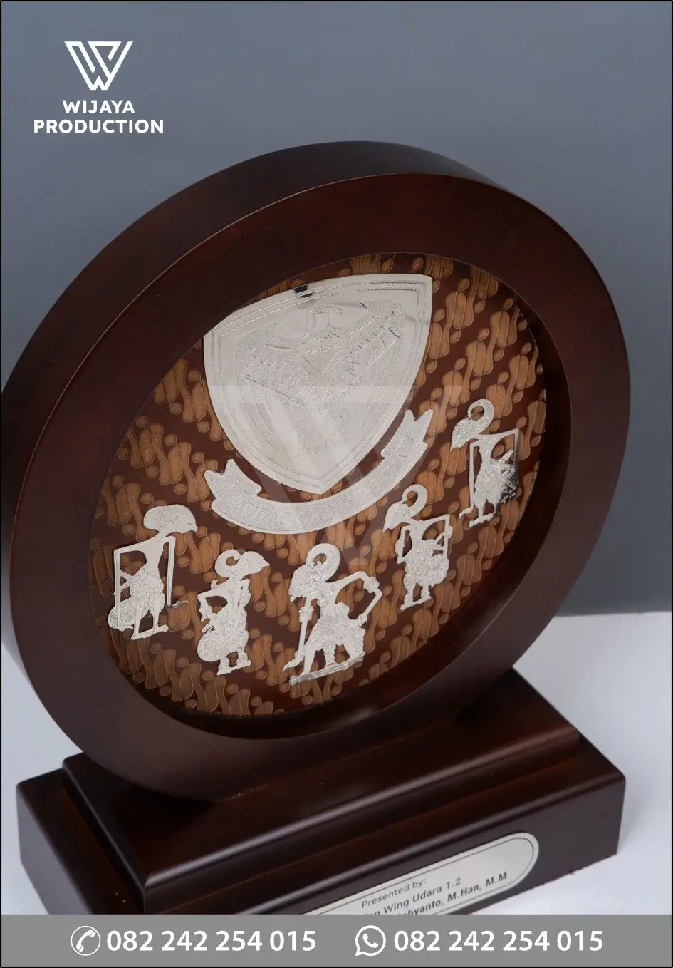 Detail Plakat Kayu Wayang Wing Udara 1.2
