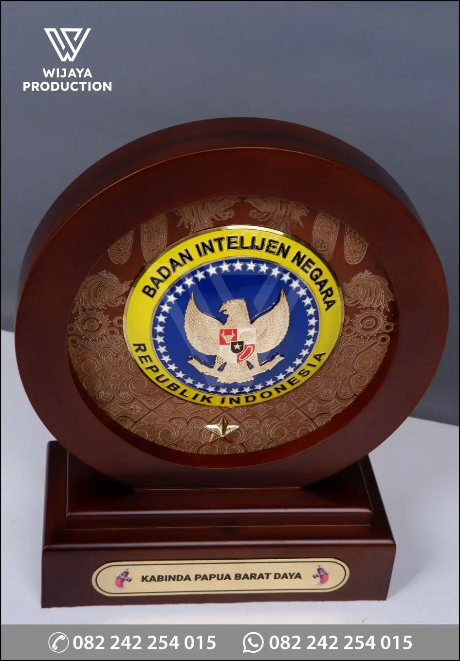 Detail Plakat Kayu BIN Kabinda Papua Barat Daya