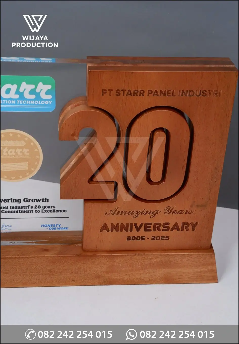 Detail Plakat Kayu Akrilik Anniversary PT Starr Panel Industri