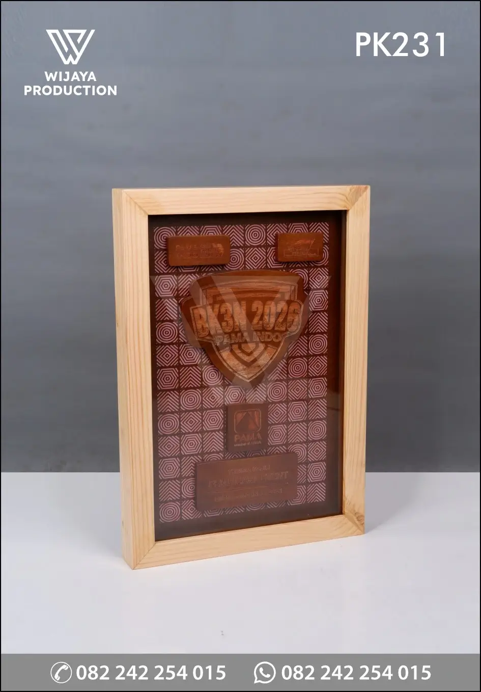 Plakat Kayu Frame BK3N Pama Indo