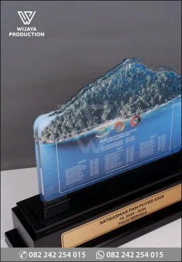 Plakat Akrilik Kenang-Kenangan – Satgasmar Korps Marinir