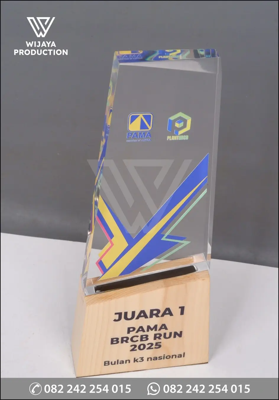 Detail Plakat Kayu Akrilik Juara Pama BRCB Run