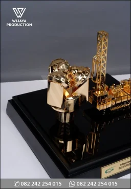 Miniatur Custom Alat B...