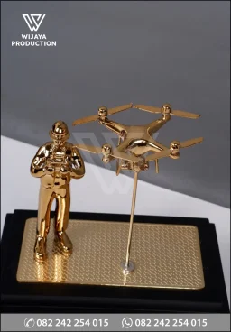 Miniatur Custom Operator Drone