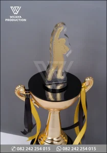 Detail Piala Bergilir Studio Karaoke Indonesia