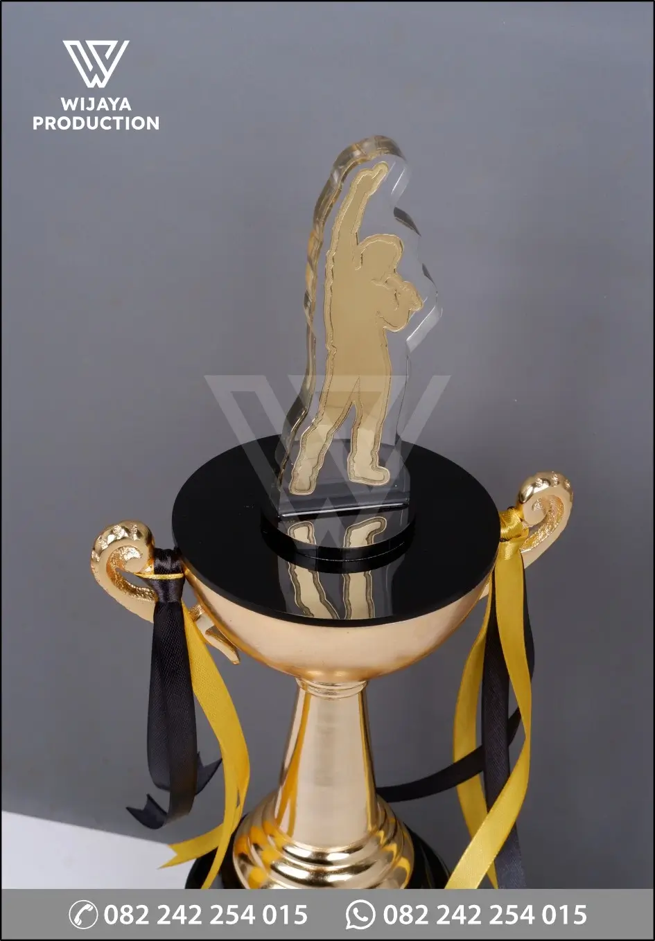 Detail Piala Bergilir Studio Karaoke Indonesia