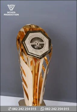 Piala Logam Campeao Co...