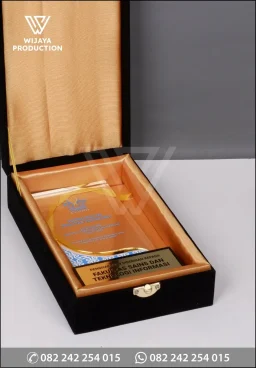 Plakat Akrilik Penghar...