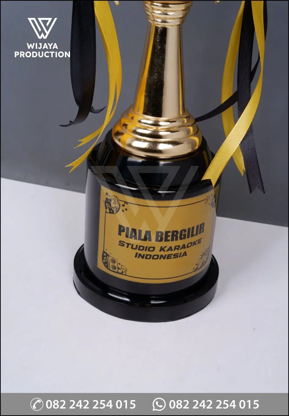 Detail Piala Bergilir Studio Karaoke Indonesia
